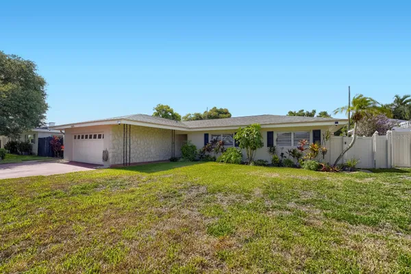 13931 DOMINICA DR