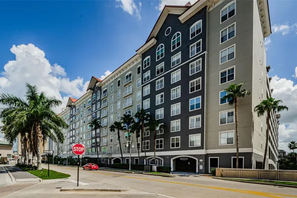700 S HARBOUR ISLAND BLVD 404
