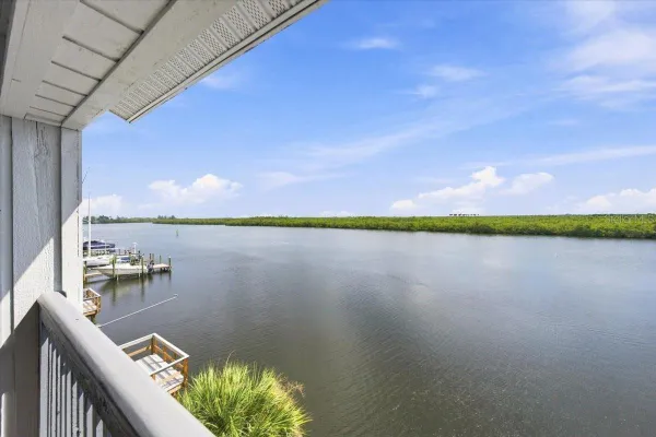 817 BAHIA DEL SOL DR 40