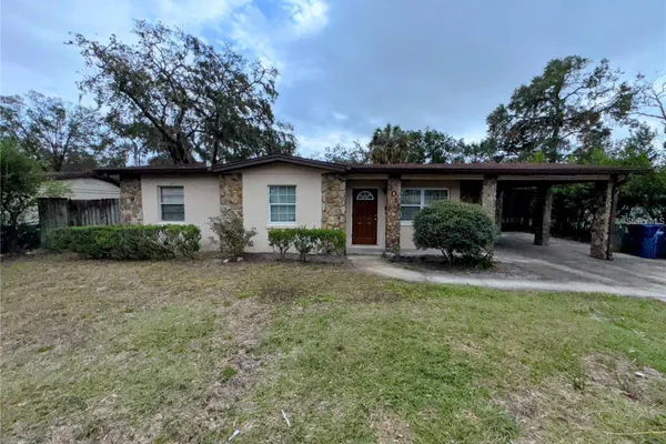 3011 E FLORA ST