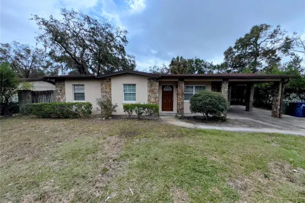3011 E FLORA ST