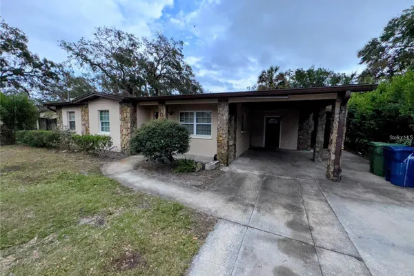 3011 E FLORA ST