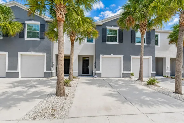 3326 PLEASANT WILLOW CT