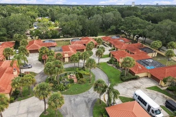 5023 JAMAICA CIR 6