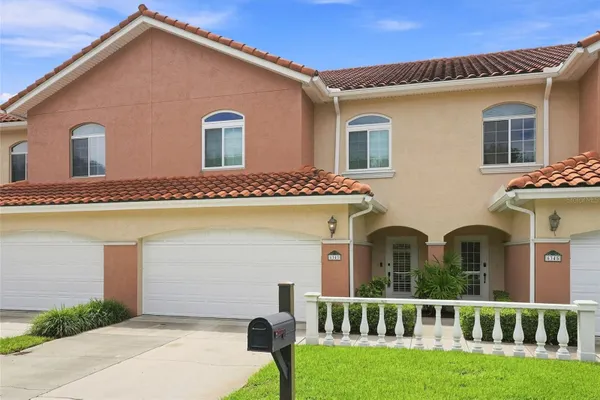 6343 VISTA VERDE DR