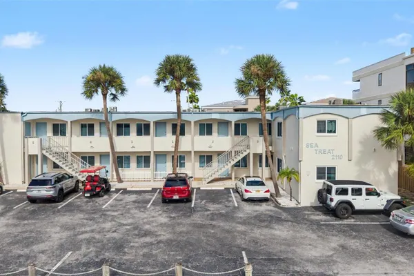 2110 GULF BLVD 6