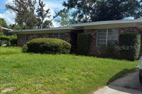 211 DRUID HILLS RD
