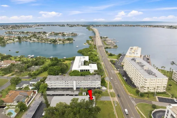 2950 W BAY DR B1