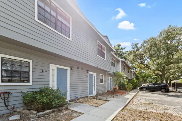 1910 W SLIGH AVE E102