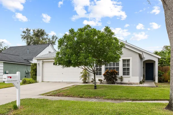 1702 MEADOW OAK LN