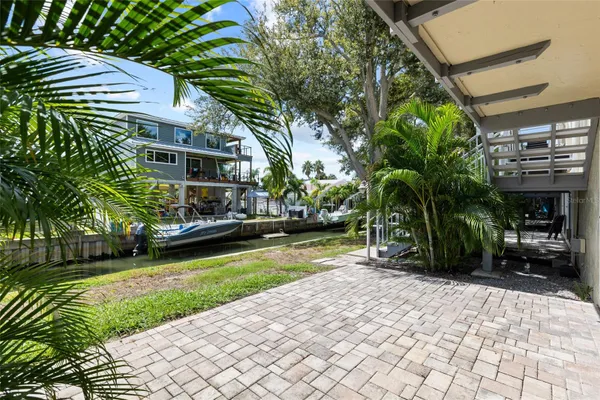 433 PAULA DR 1