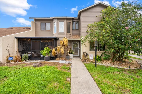 656 OLYMPIC DR 17-3