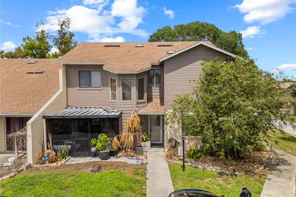 656 OLYMPIC DR 17-3