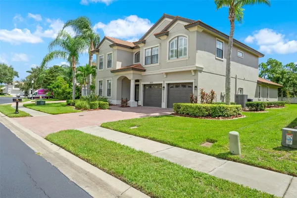 2675 LAKEBREEZE LN