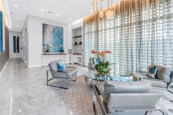 176 4TH AVE 1101
