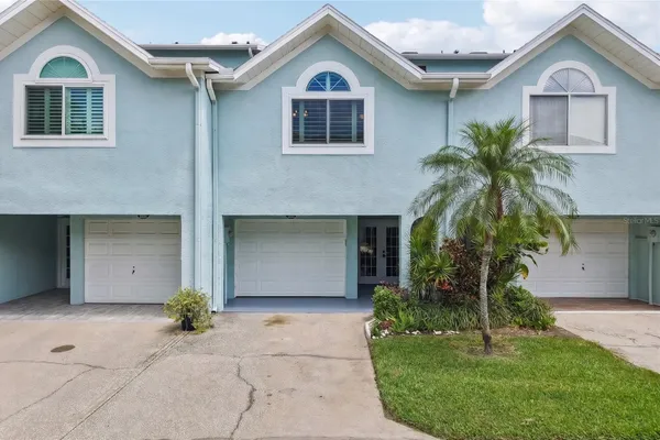 630 GARLAND CIR