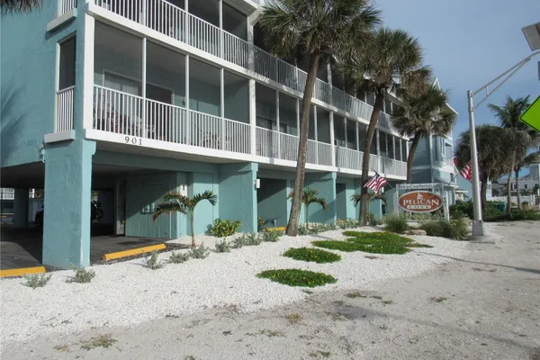 901 GULF DR 2