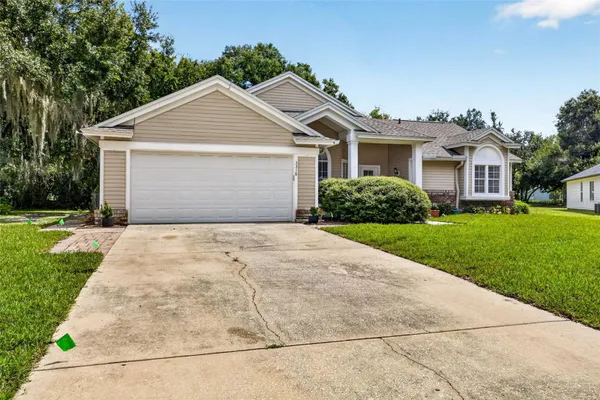 3318 SILVERPOND DR