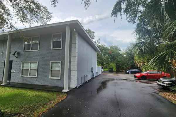 5310 WHITEWAY DR 5310