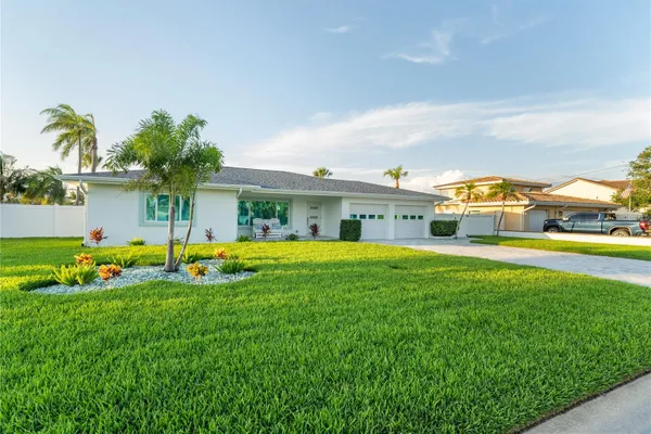 227 HOWARD DR