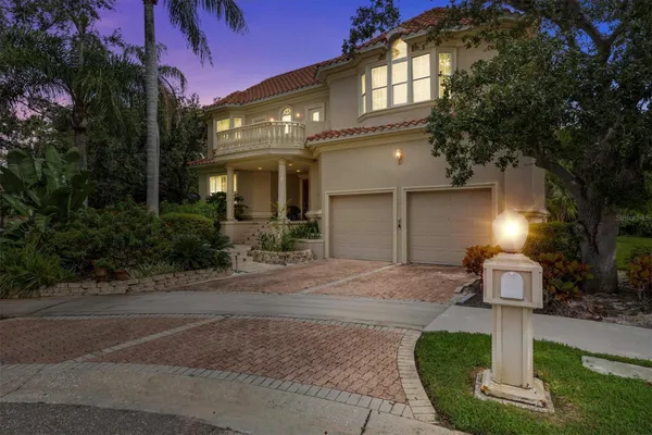 5914 LA ROSA LN