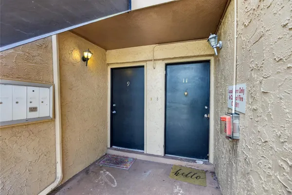 1575 GREENLEA DR 9