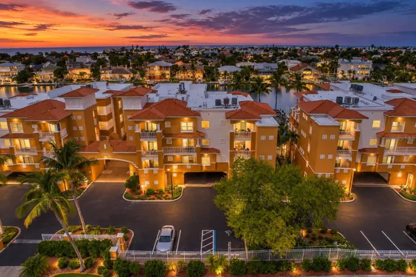 650 PINELLAS BAYWAY 2101