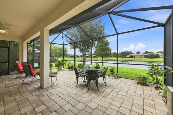 216 SILVER FALLS DR