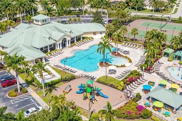 12841 SEASIDE KEY CT COURT