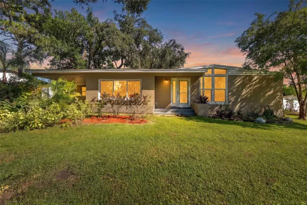 206 LINDA AVE