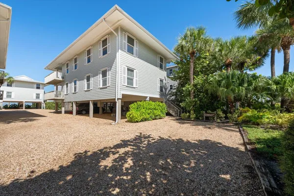 1400 GULF BLVD 3A