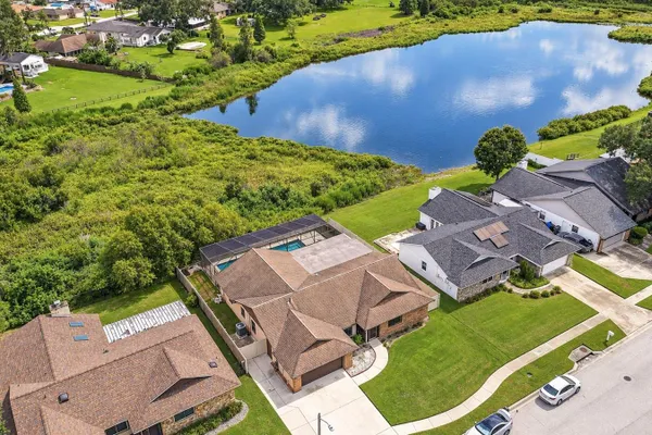 659 TIMBER POND DR