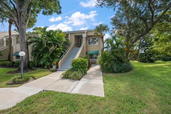 10811 INDIAN HILLS CT 42