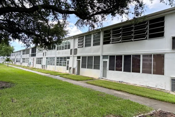 1000 79TH AVE 102