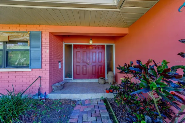 1105 WOODCREST AVE