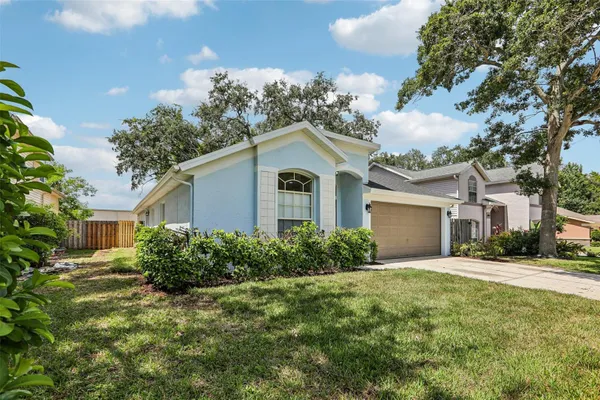 2455 HICKMAN CIR