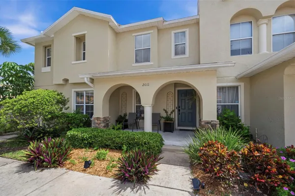 2011 SEA FRONT CT COURT