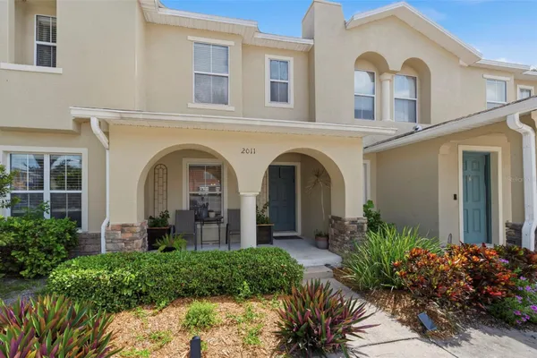 2011 SEA FRONT CT COURT
