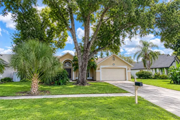 1912 ELK SPRING DR