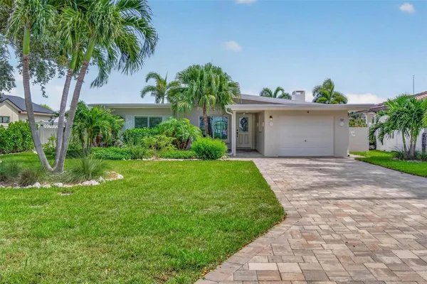 53 DOLPHIN DR