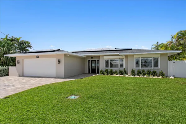 7989 CAUSEWAY BLVD