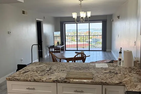 51 ISLAND WAY 801
