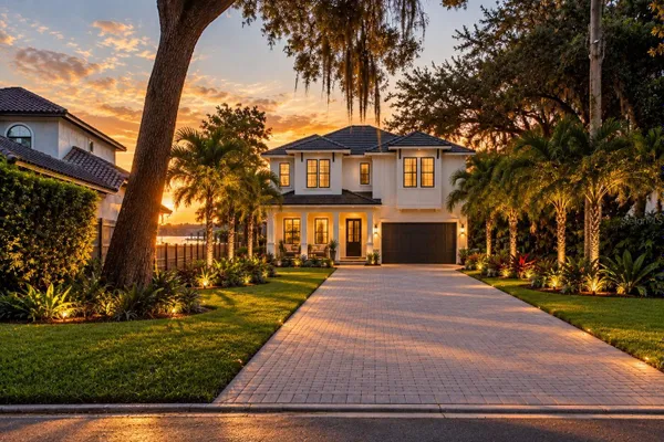 14808 LAKE MAGDALENE CIR