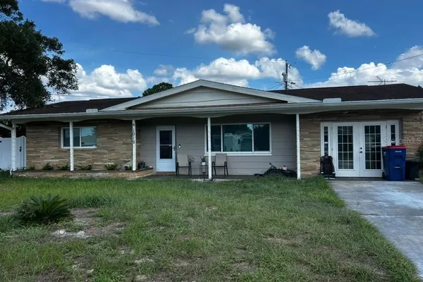 1918 VILLA ROSA DR