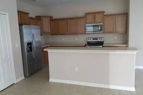 4814 HICKORY STREAM LN