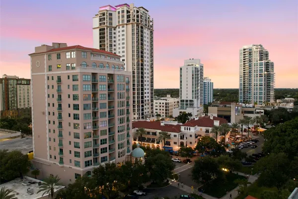 288 BEACH DR 10B