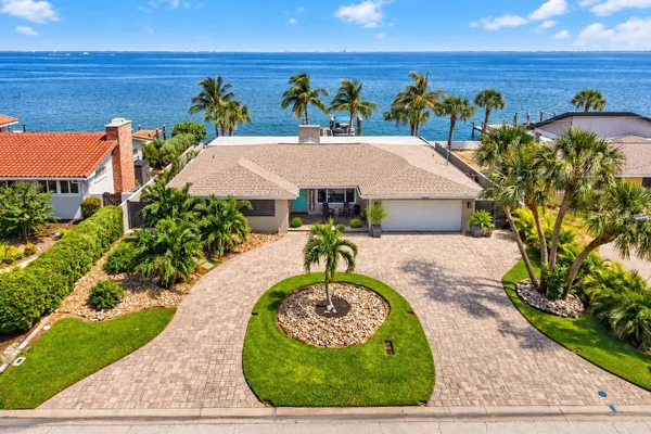 2480 E BAY ISLE DR