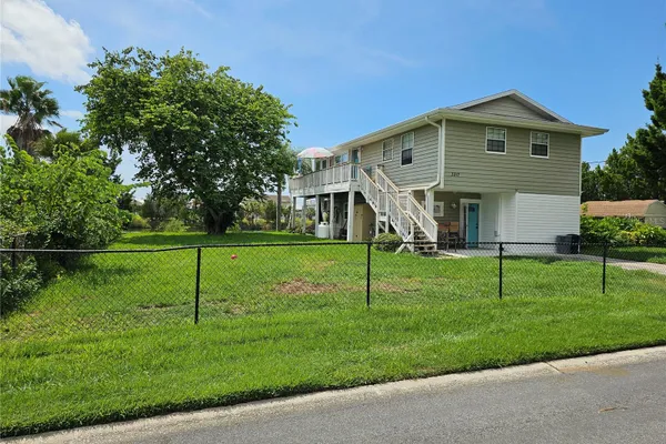 3317 OLEANDER DR