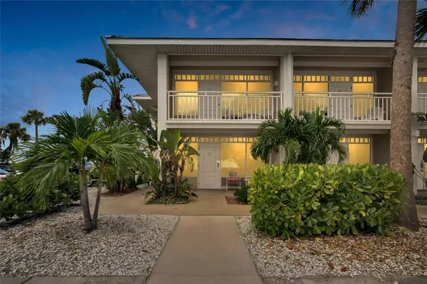 611 DESTINY DR 216