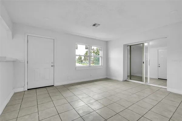 3312 PLUMMER CIR